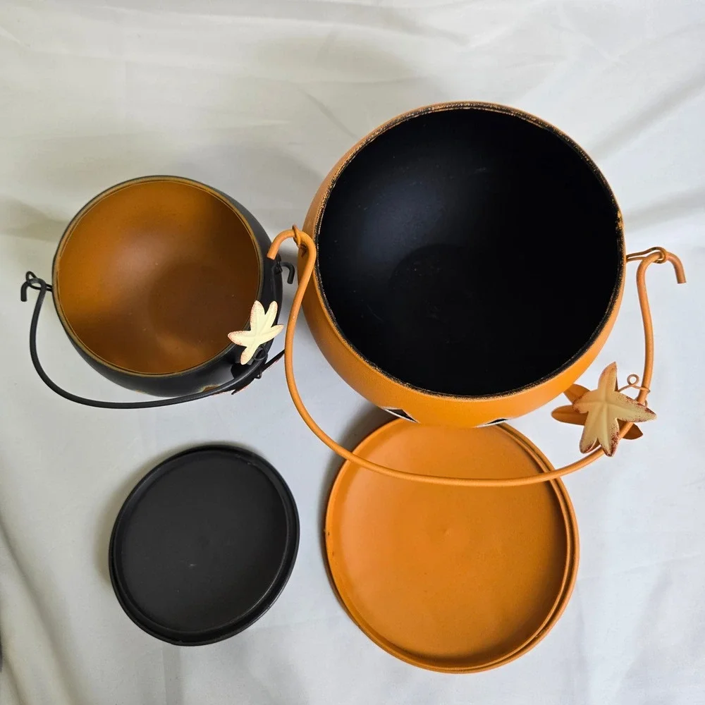 Metal Jack O Lantern Pumpkin‎ Candle Holders, Handles & Lids, Black Orange